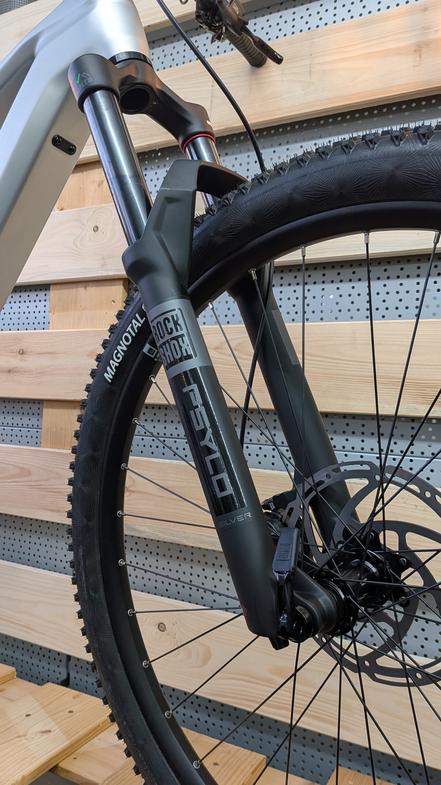 PXL_20251211_145616625